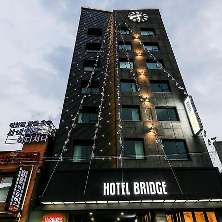 Hotel Bridge Ciudad Metropolitana de Ciudad Metropolitana de Busan Exterior foto